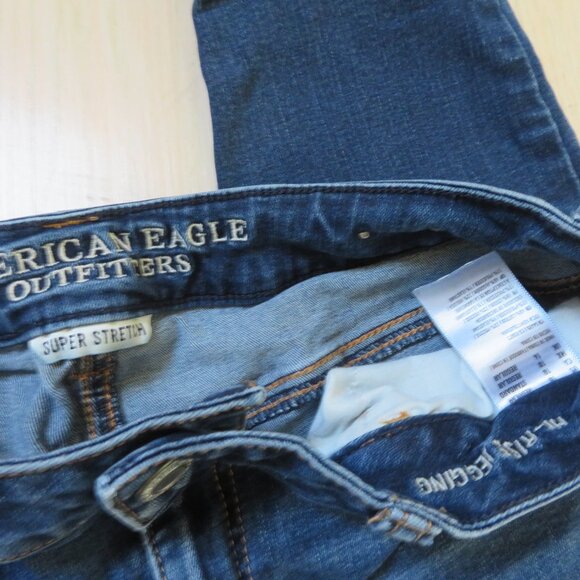 American Eagle Dark Wash Denim Jeans size 10 - Picture 3 of 5